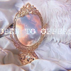 Open to offers! ❣️